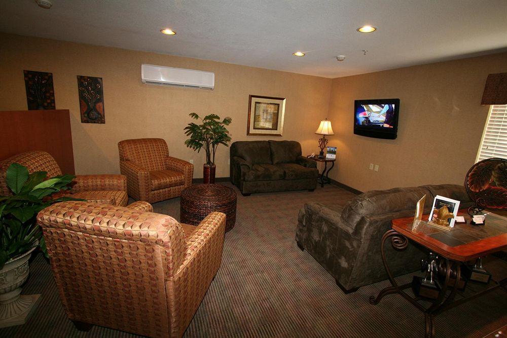 Candlewood Suites Louisville Airport By Ihg Εξωτερικό φωτογραφία