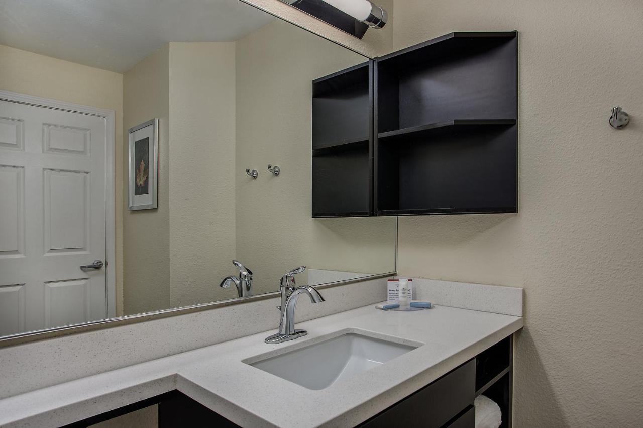 Candlewood Suites Louisville Airport By Ihg Εξωτερικό φωτογραφία
