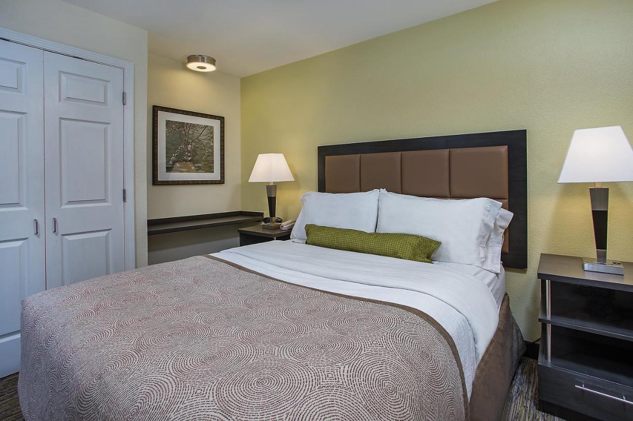 Candlewood Suites Louisville Airport By Ihg Εξωτερικό φωτογραφία