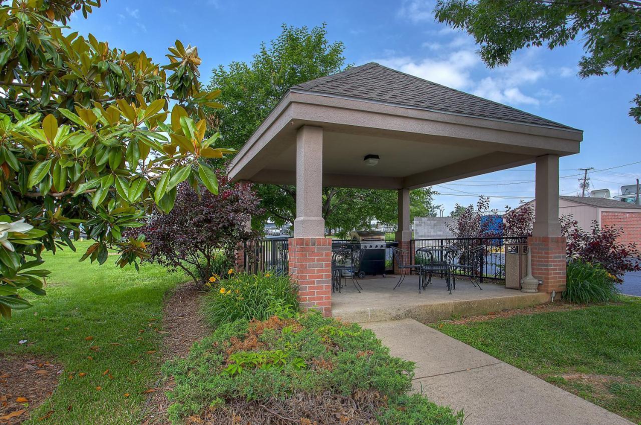 Candlewood Suites Louisville Airport By Ihg Εξωτερικό φωτογραφία